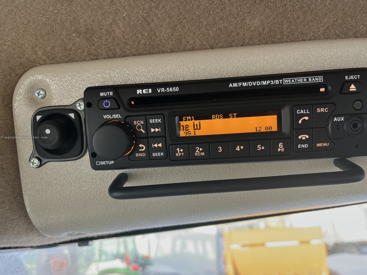 2022 John Deere W170 Image 10