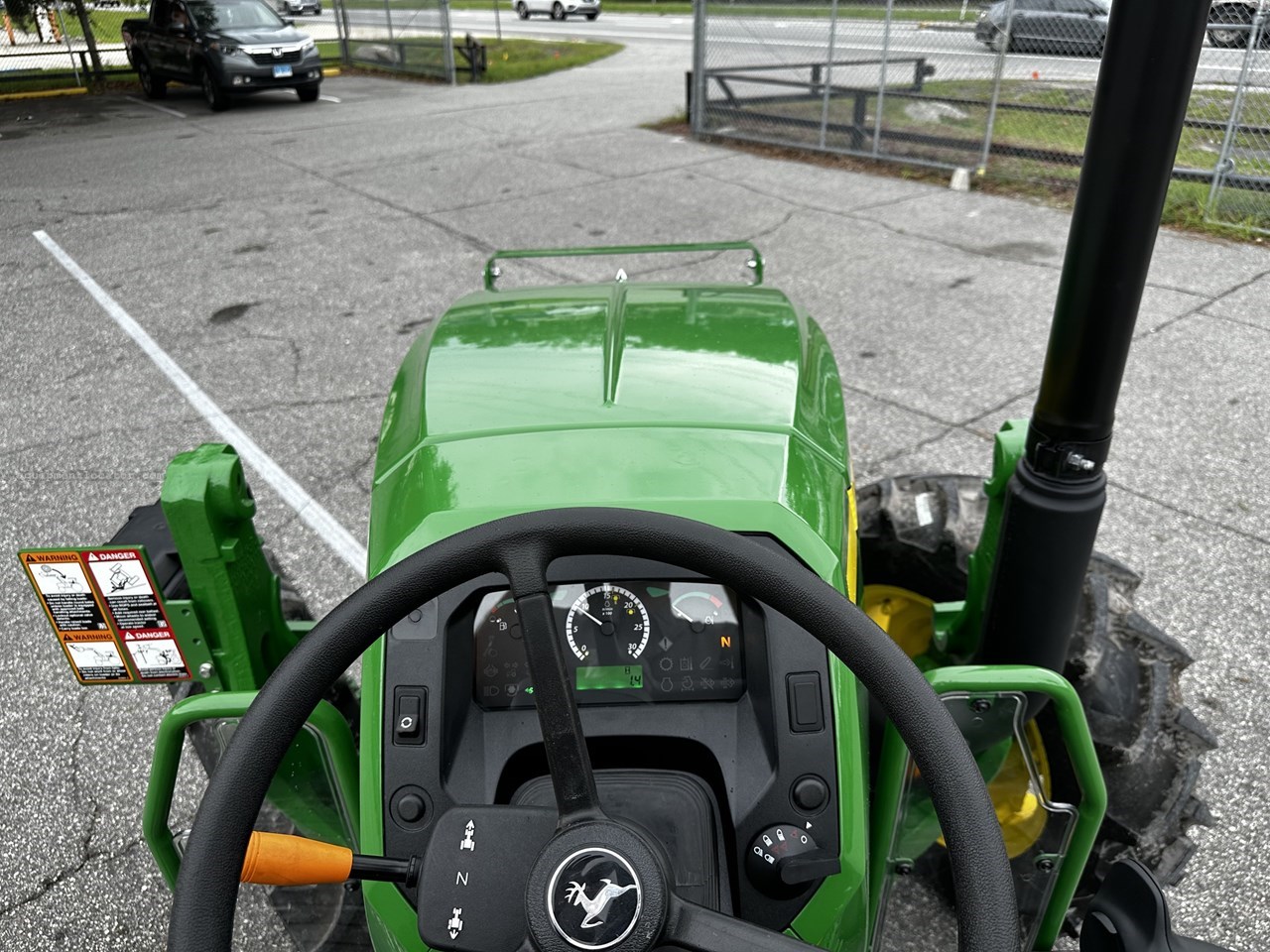 2025 John Deere 5060E Image 10