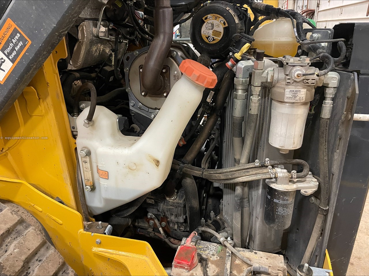 2023 John Deere 325G Image 10