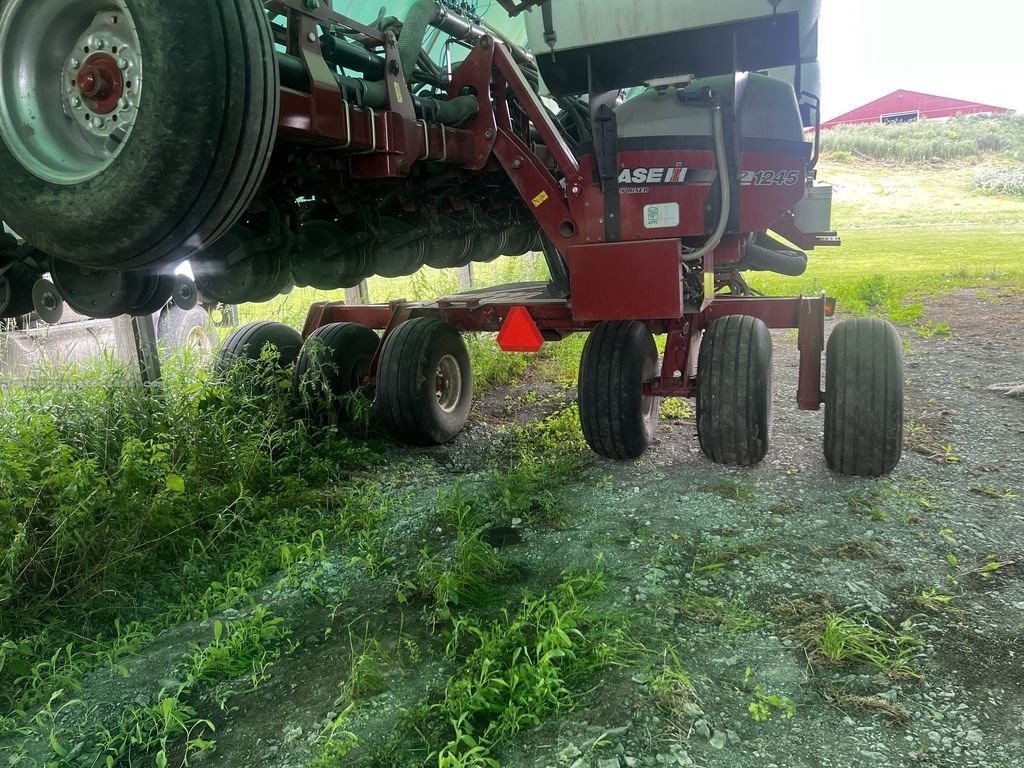 2016 Case IH 1245 Pivot-Transport 16R 30 Image 2