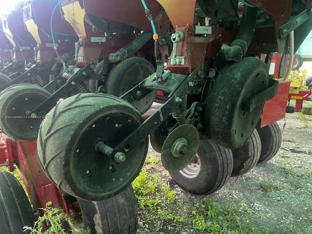 2016 Case IH 1245 Pivot-Transport 16R 30 Image 4