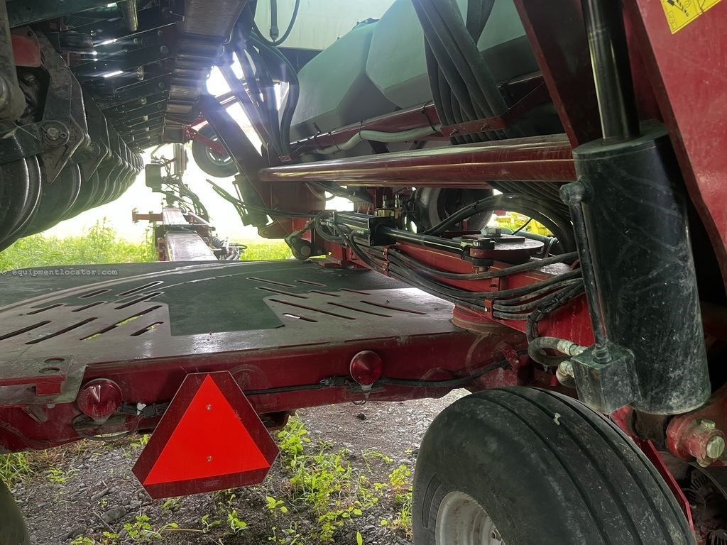 2016 Case IH 1245 Pivot-Transport 16R 30 Image 5