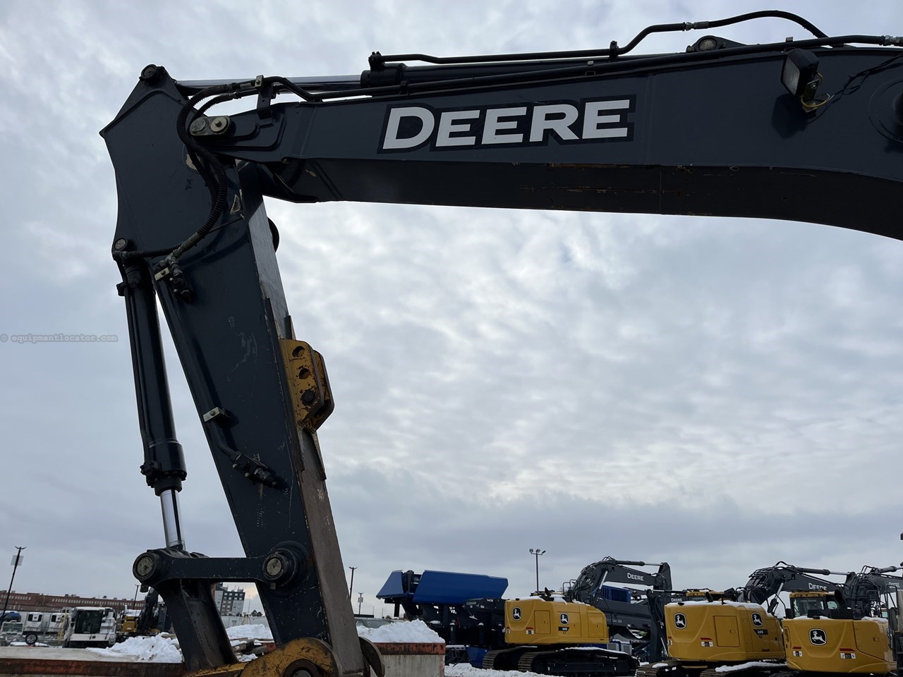 2015 John Deere 210G LC Image 10