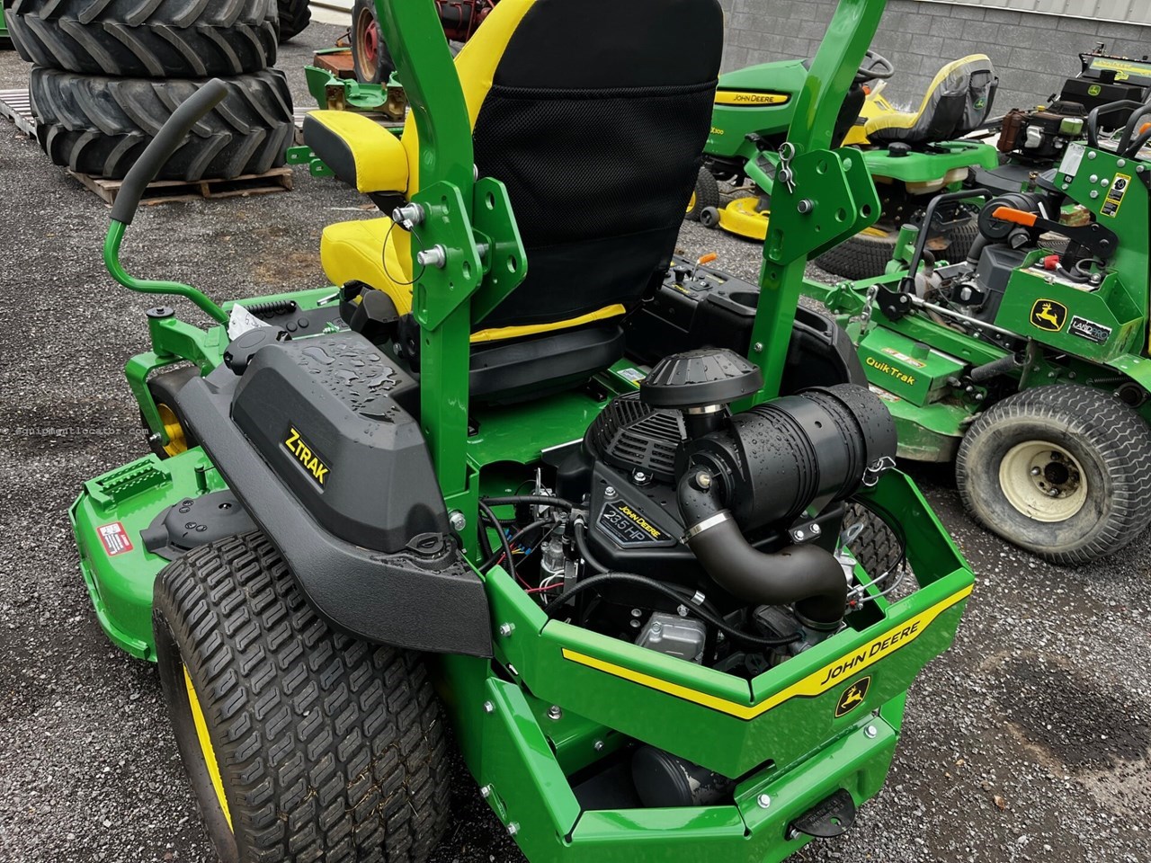 2023 John Deere Z740R Image 3