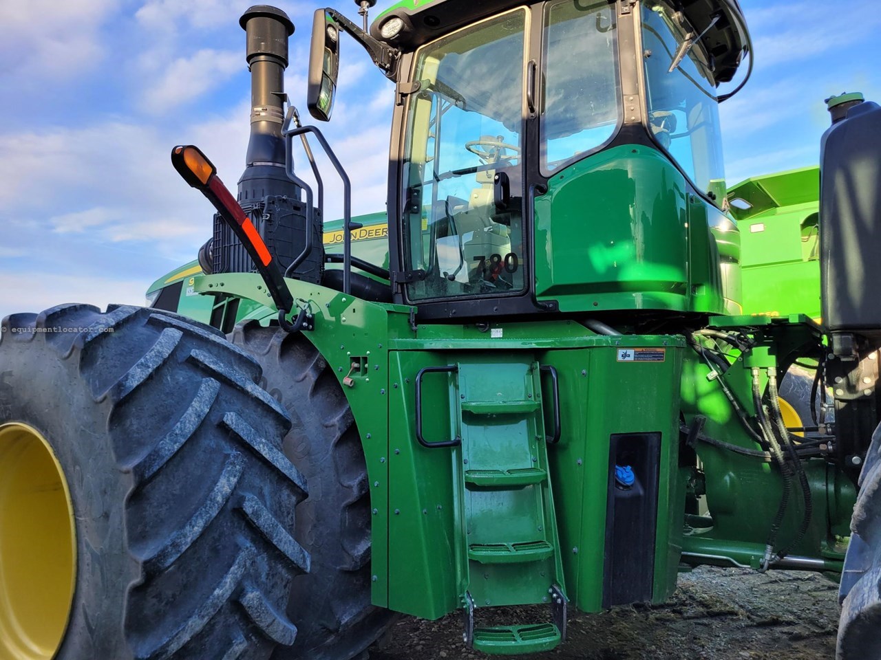 2020 John Deere 9520R Image 10