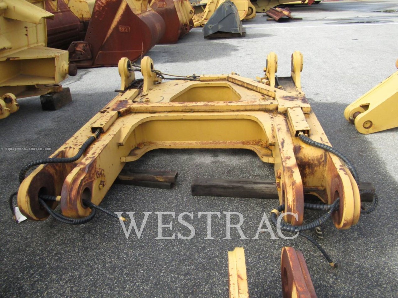 Caterpillar D10T Image 2