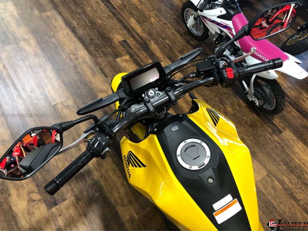 2025 Honda CB300R Image 4