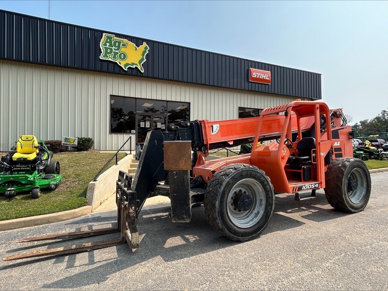 2018 Sky Trak 10054 Image 1