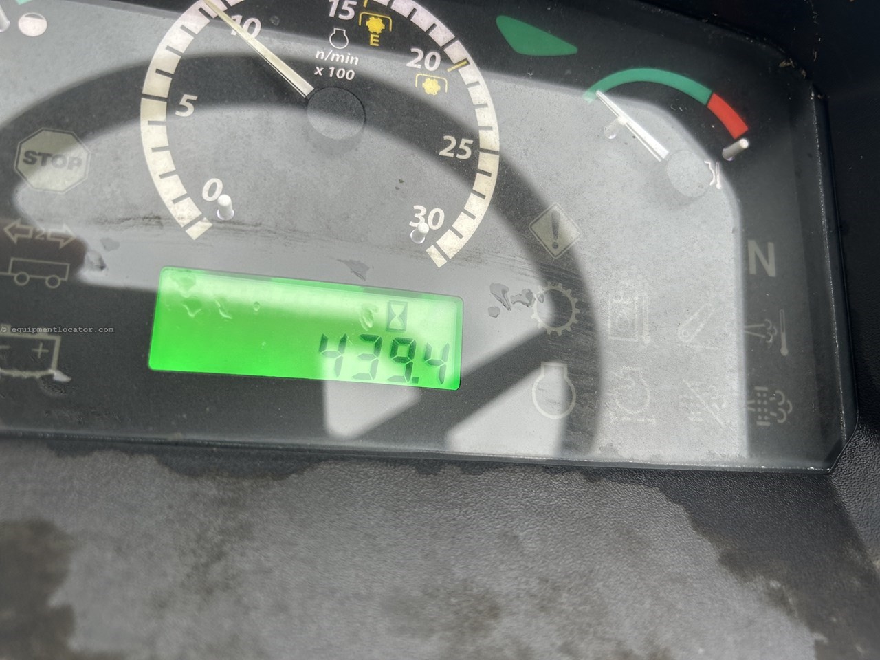 2020 John Deere 5045E Image 10