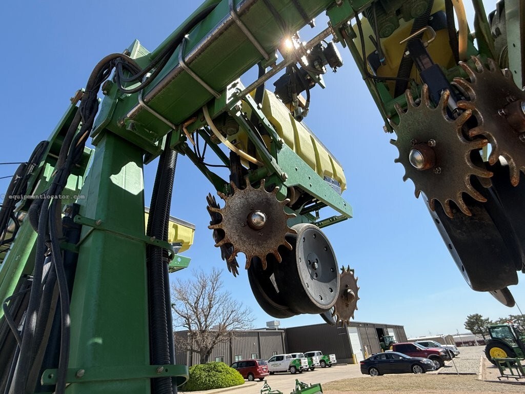 2008 John Deere 1720 Image 10