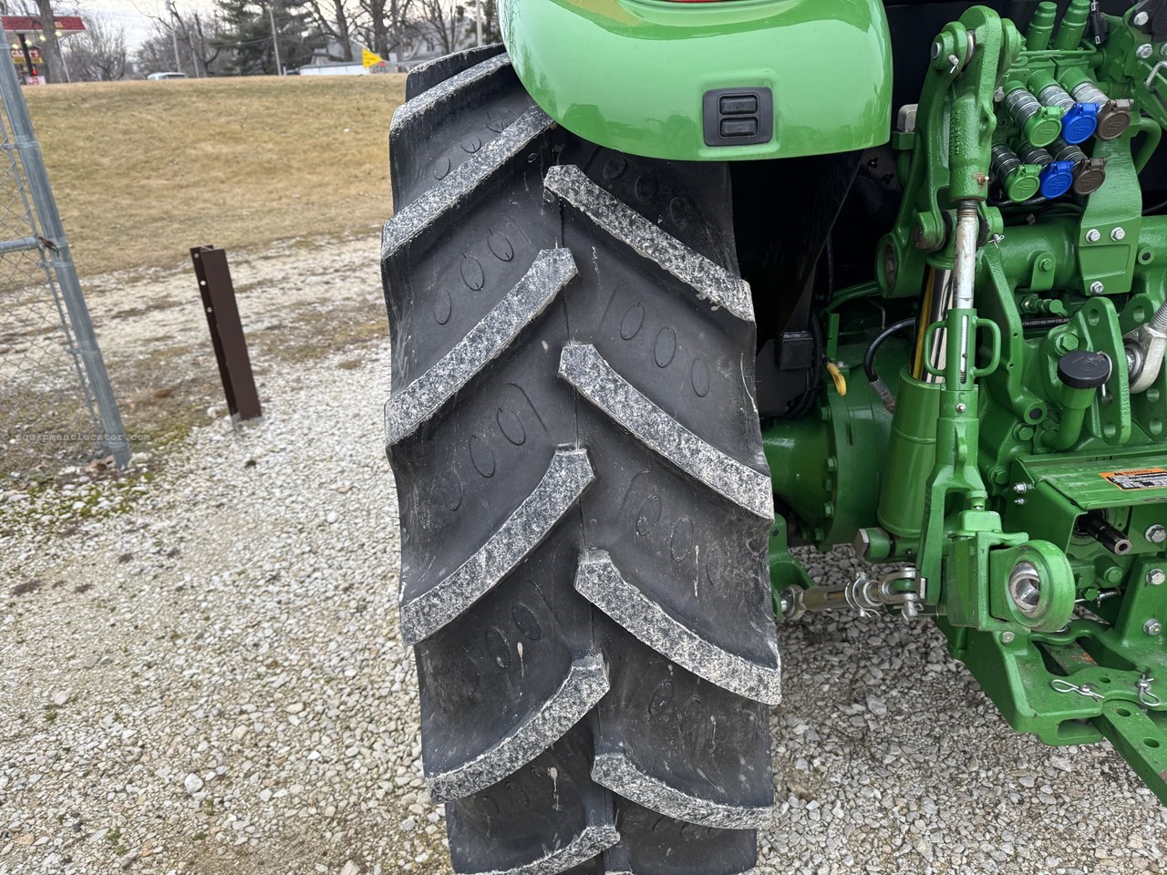 2024 John Deere 5120M Image 10