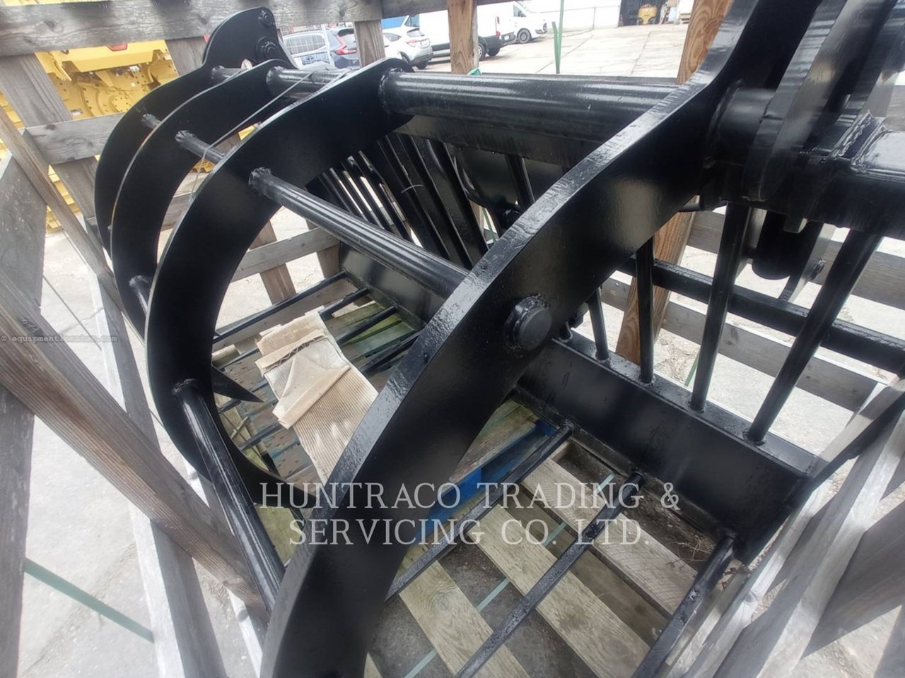 Caterpillar CAT TH FORK, MANURE + GRAB Image 1