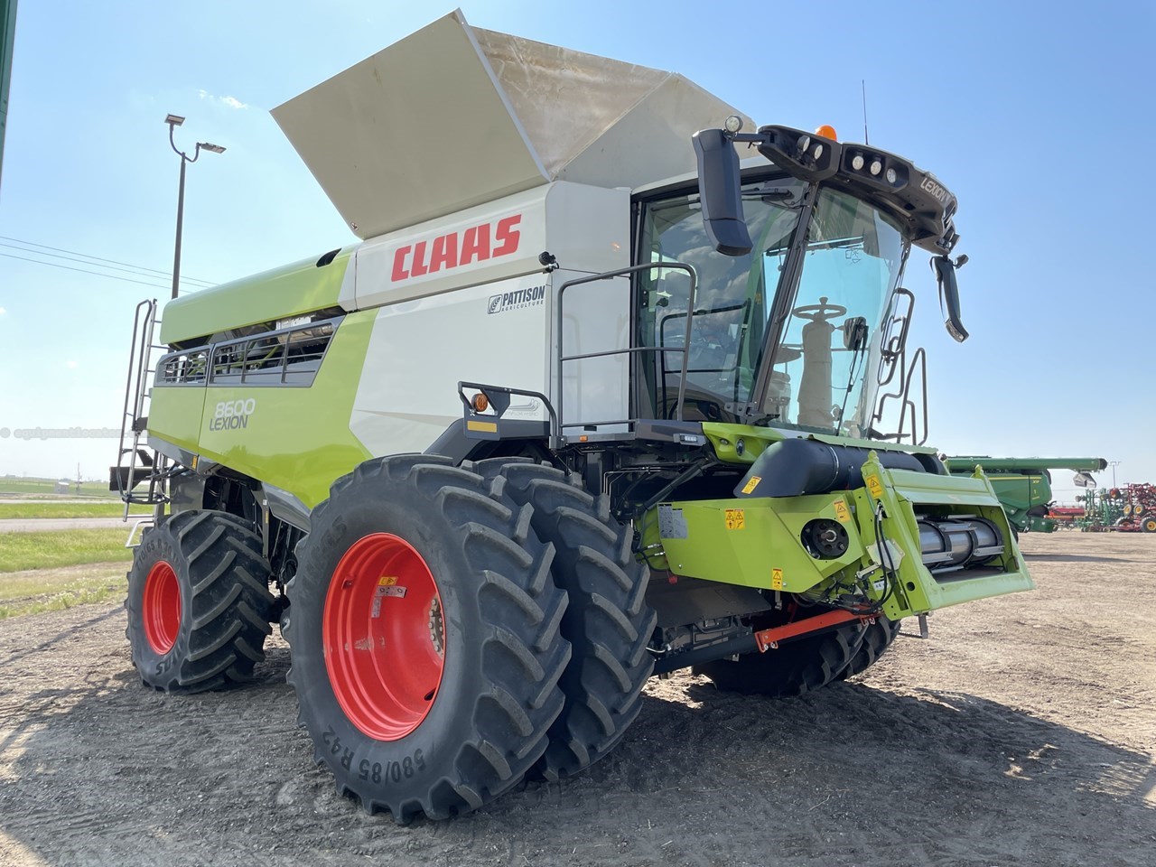 2024 CLAAS 8600 Image 4
