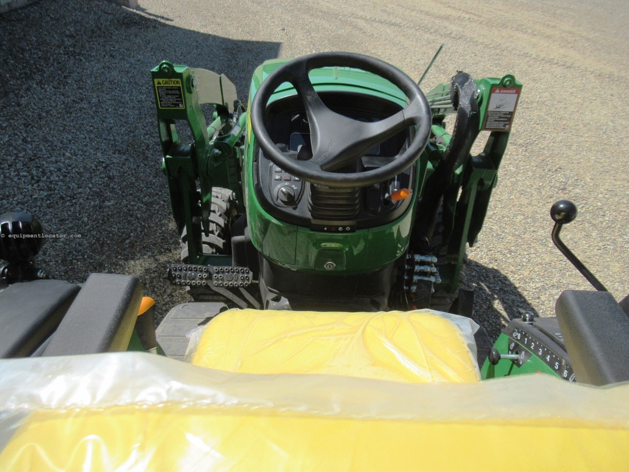 2024 John Deere 2038R Image 10