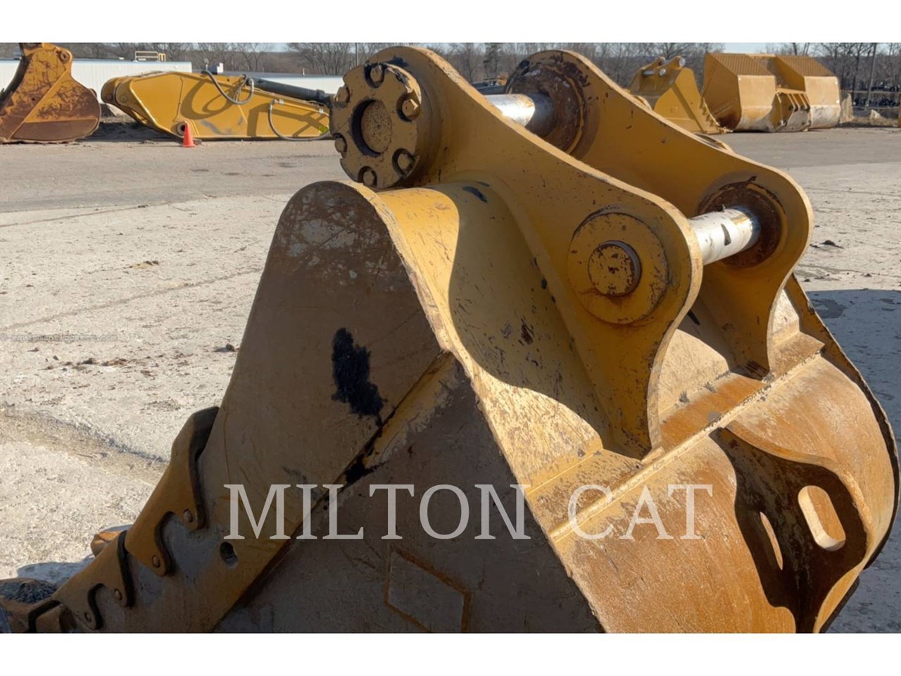 2022 Caterpillar 349/352 61INCH SEVERE DUTY BUCKET Image 3
