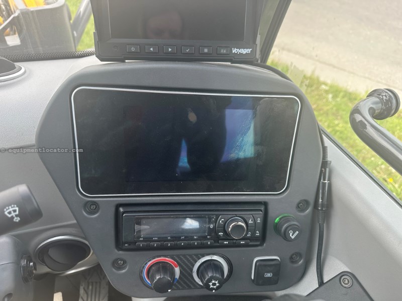 2023 New Holland W80C HS Image 10