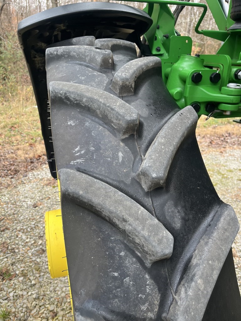 2023 John Deere R4023 Image 14