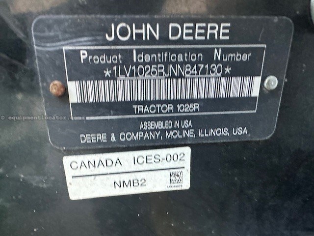 2022 John Deere 1025R Image 10