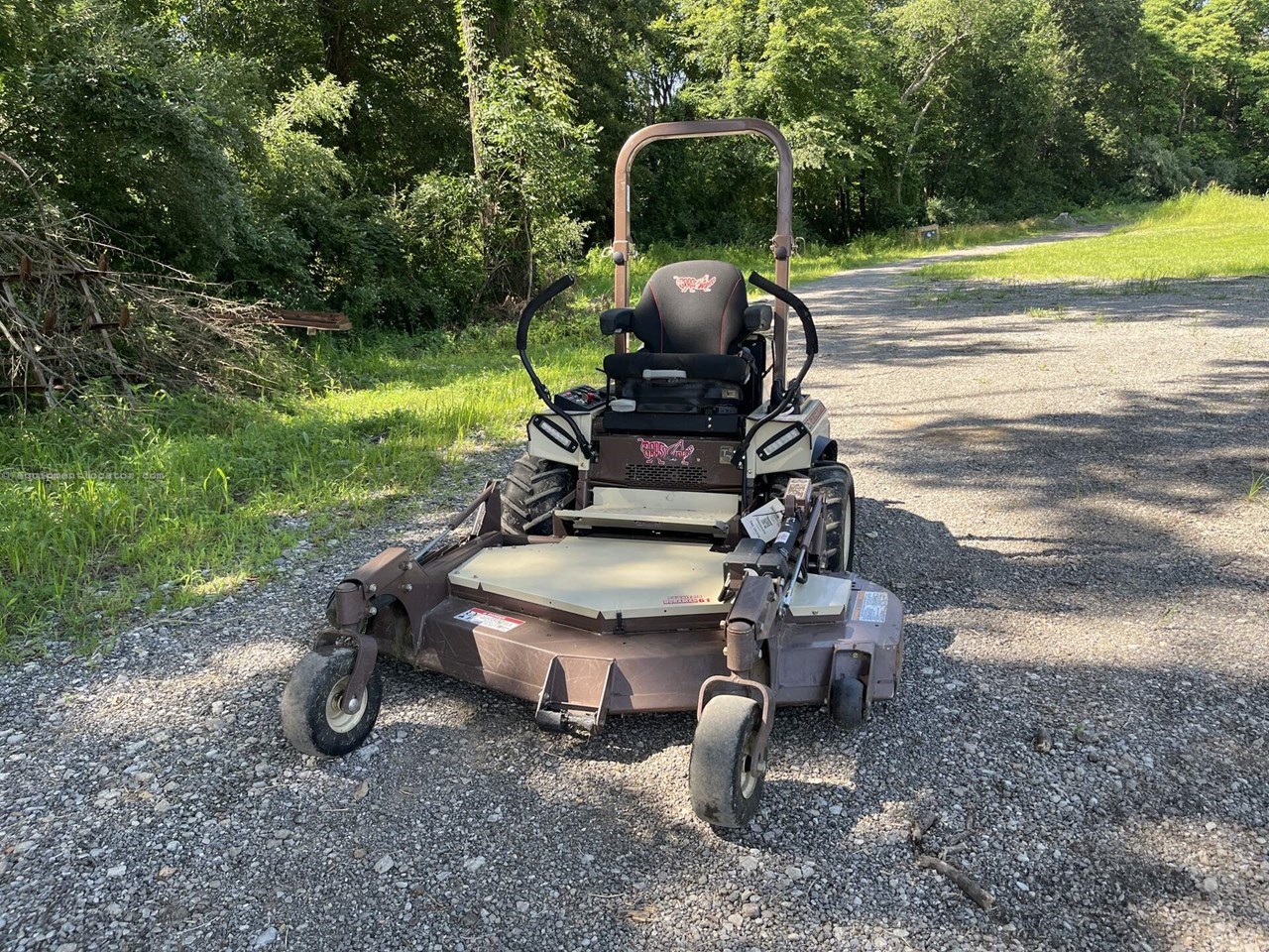 2024 Grasshopper 725DT Image 6