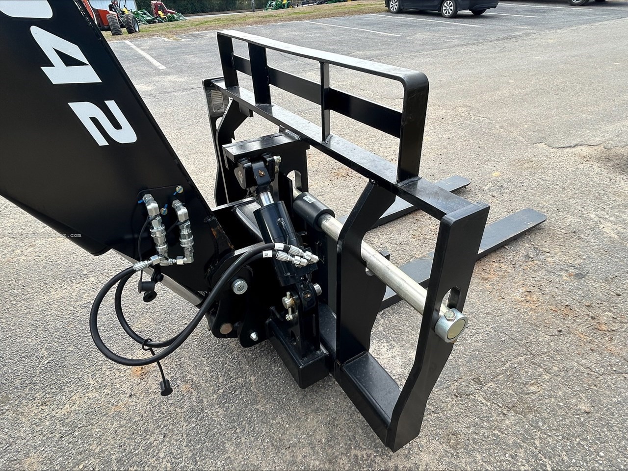 2026 JLG 8042 Image 4