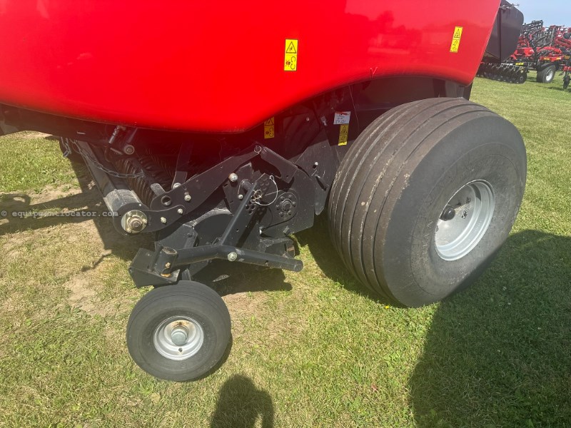 2022 Case IH RB565 Image 10