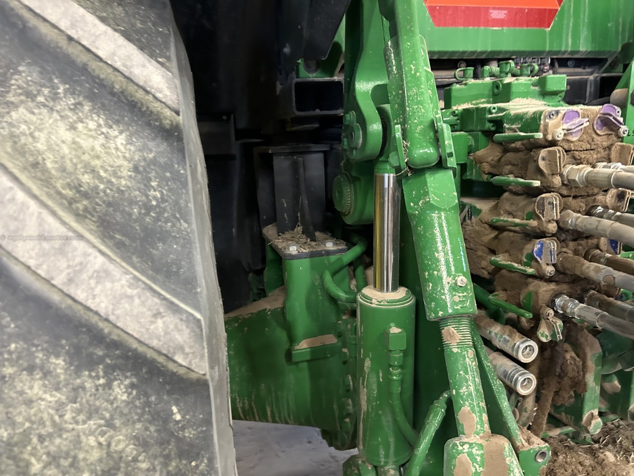 2022 John Deere 8R 250 Image 10