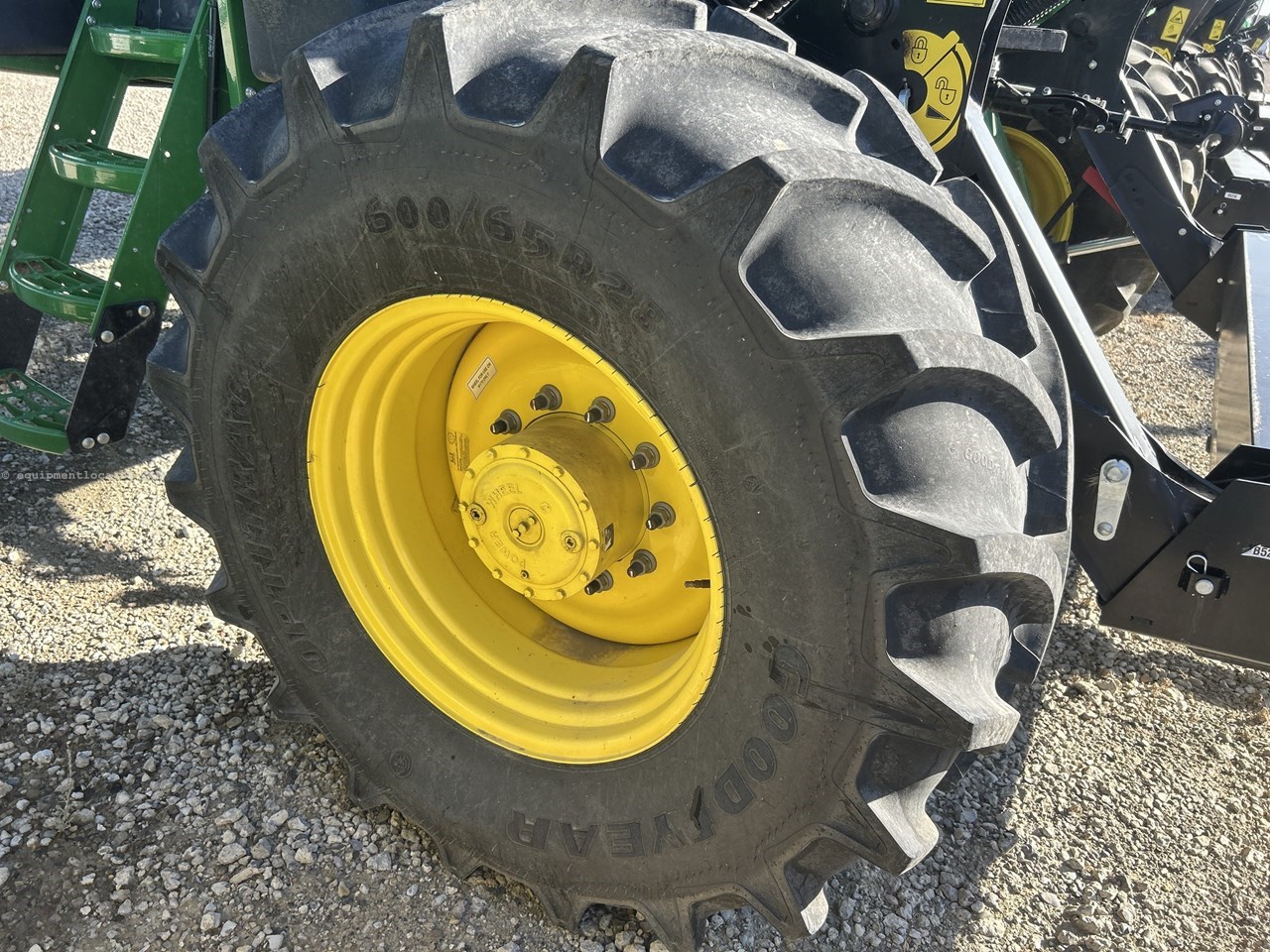 2023 John Deere W170 Image 32