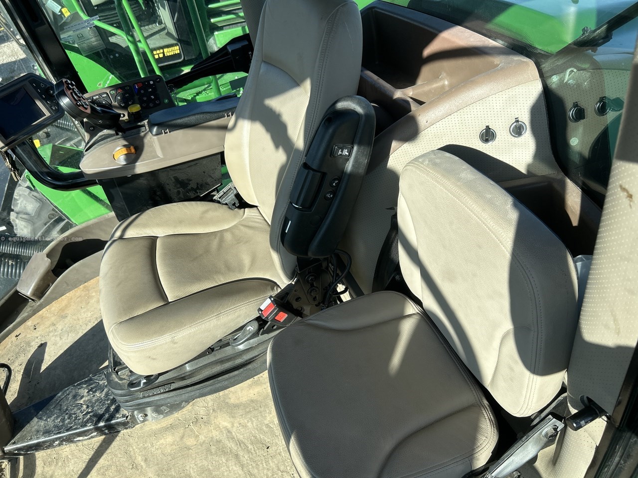 2023 John Deere W170 Image 10