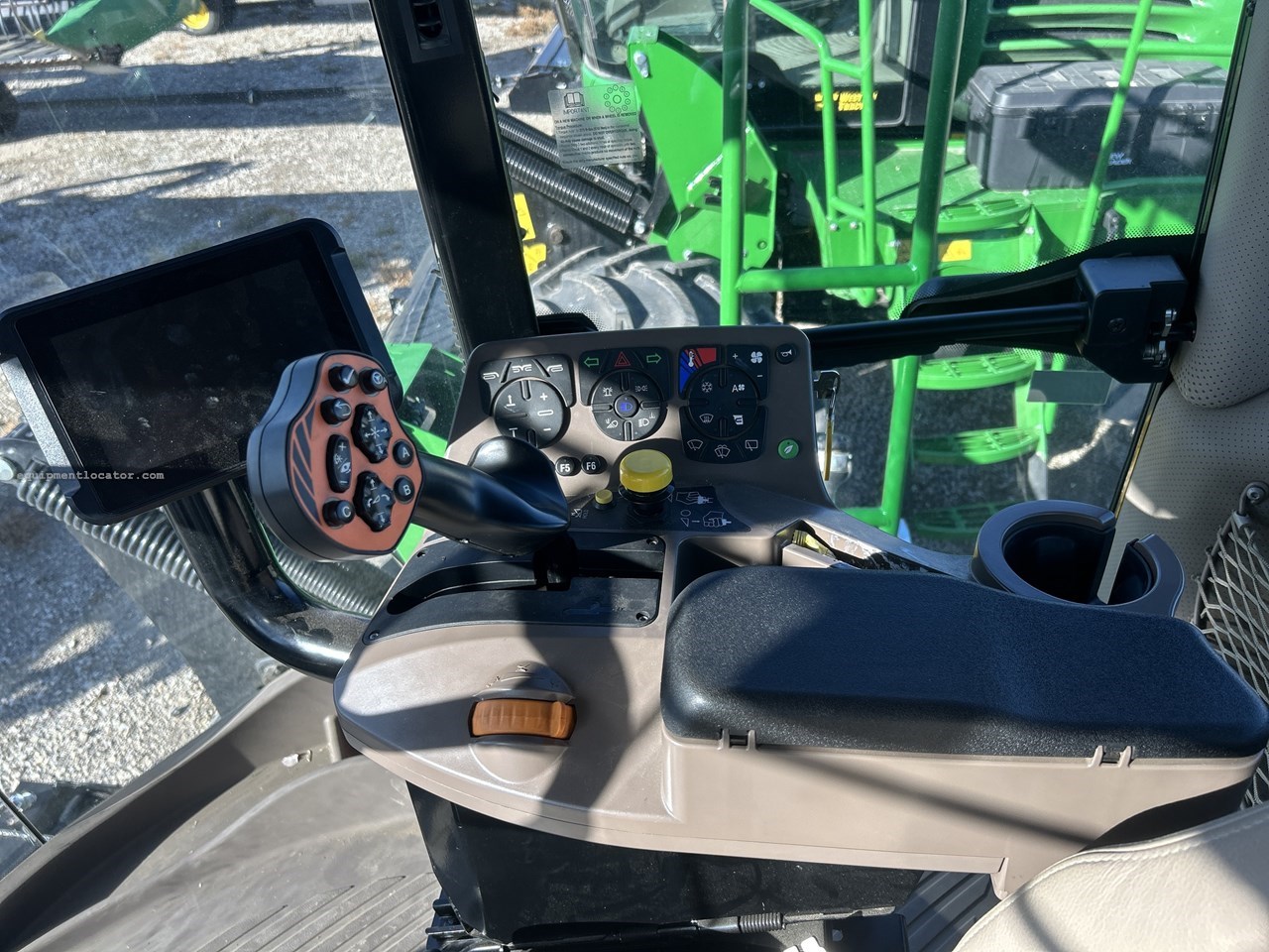 2024 John Deere W170 Image 10