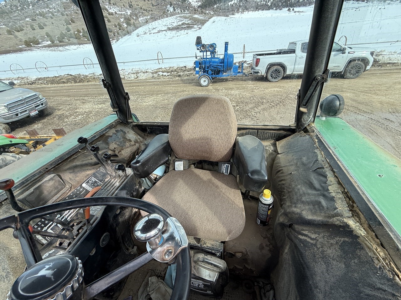 John Deere 4640 Image 10