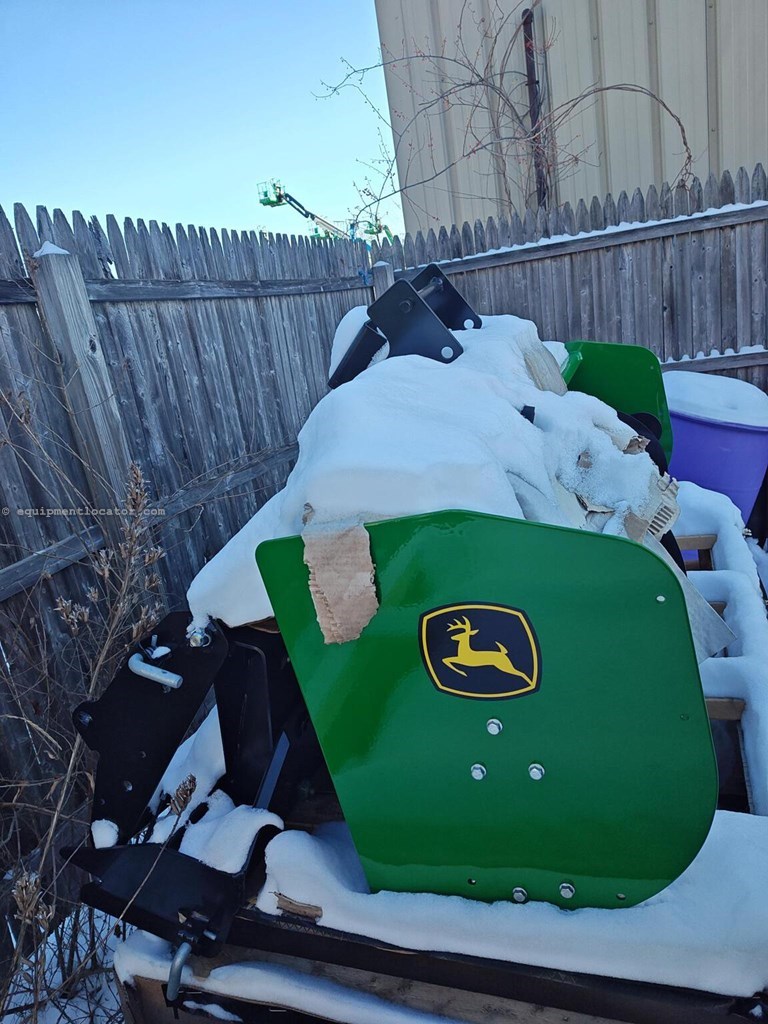 2023 John Deere 54" Quick-Hitch Snowblower Image 5