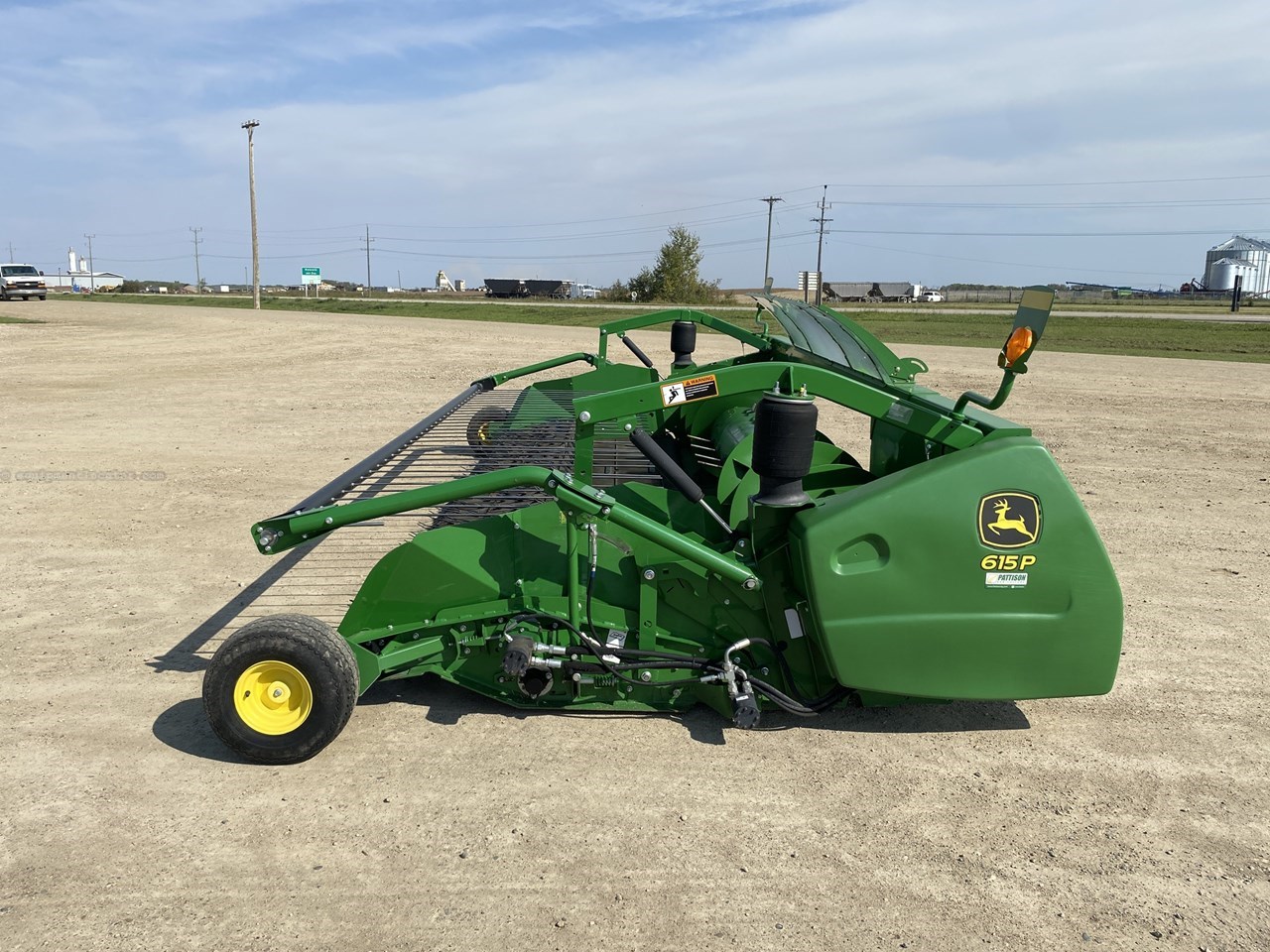 2018 John Deere 615P Image 10