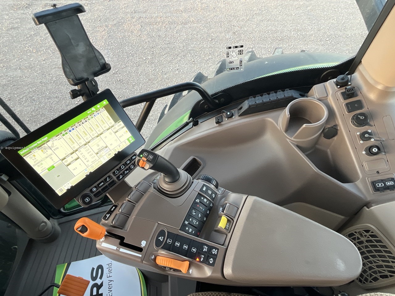 2023 John Deere 6R 175 Image 10