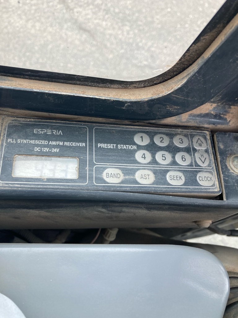 2014 John Deere 50G Image 10