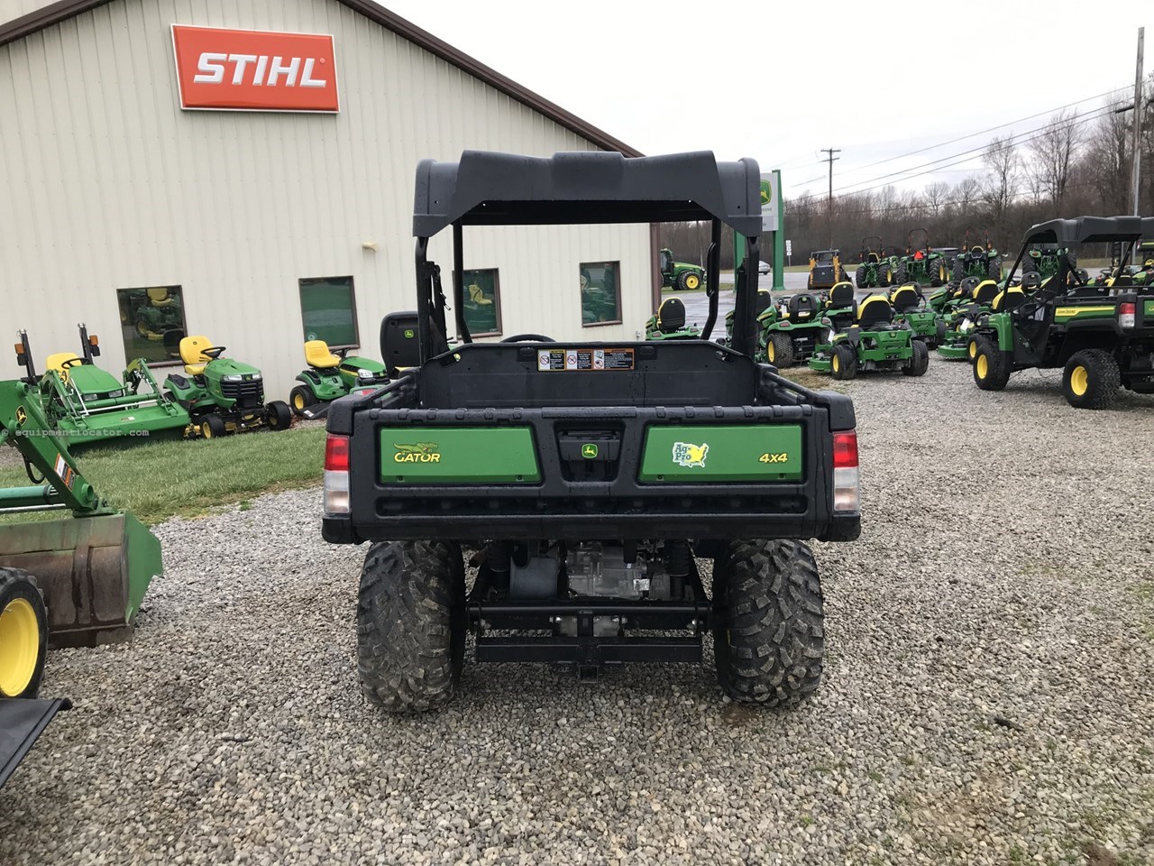 2023 John Deere 615E Image 10
