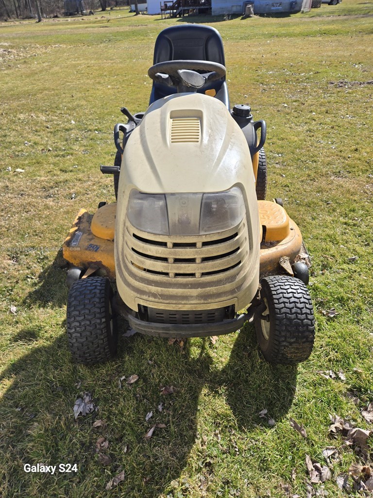 Cub Cadet LT1050 Image 10