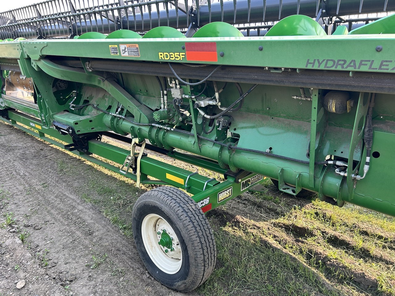 2023 John Deere RD35F Image 10