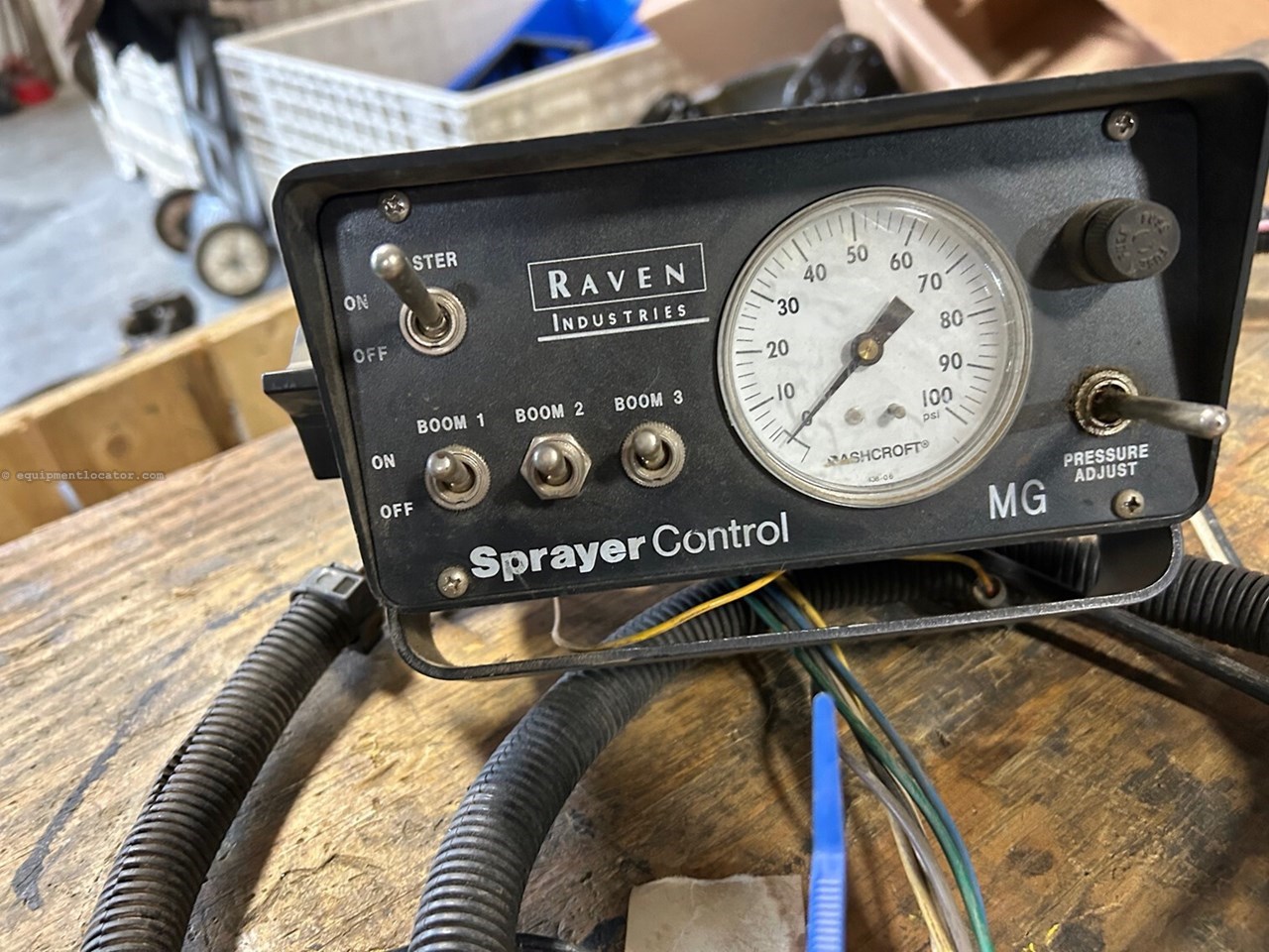 Raven raven spray control w/ harness Image 1