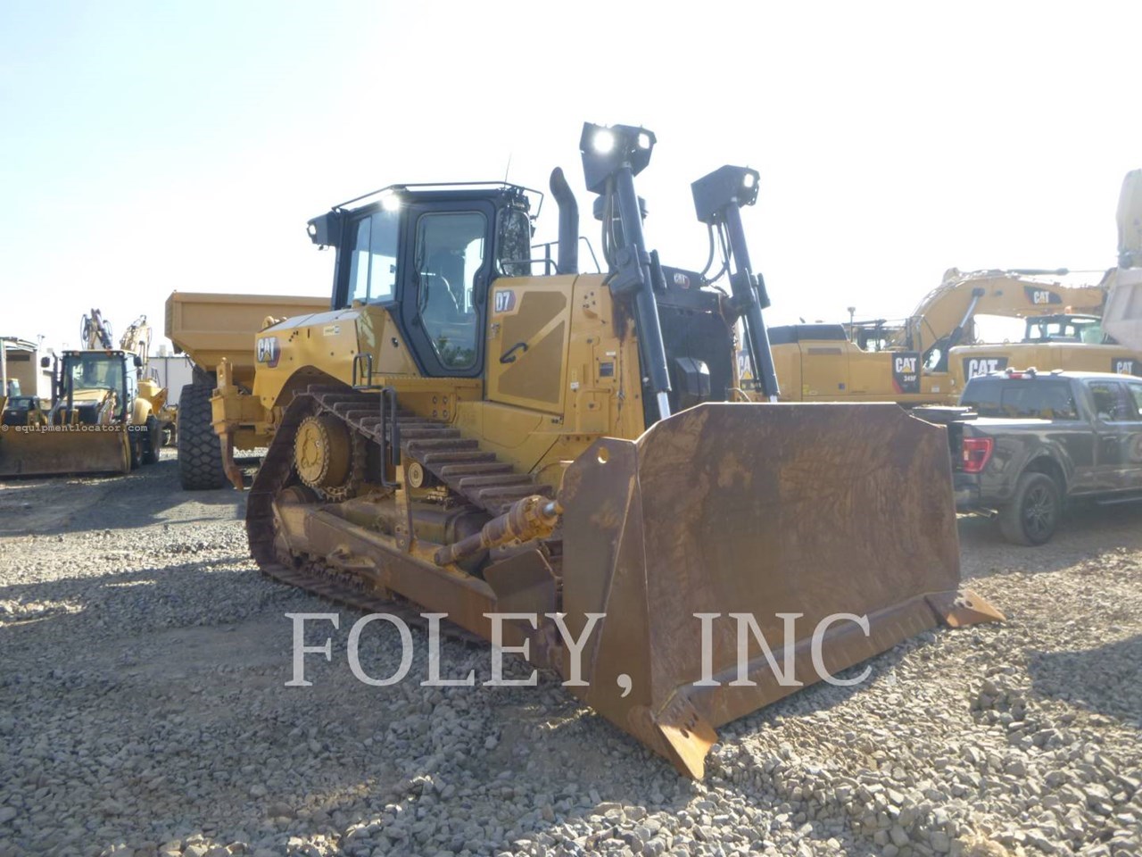 2022 Caterpillar D7-17 Image 2