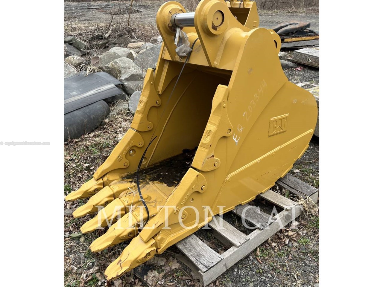 2022 Caterpillar 320 36" SEVERE DUTY POWER BUCKET Image 1