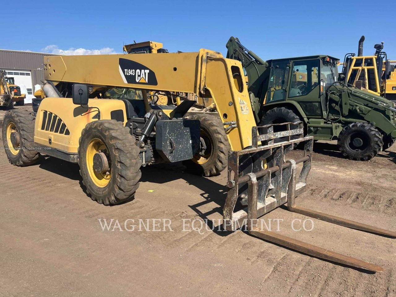 2007 Caterpillar TL943 Image 2