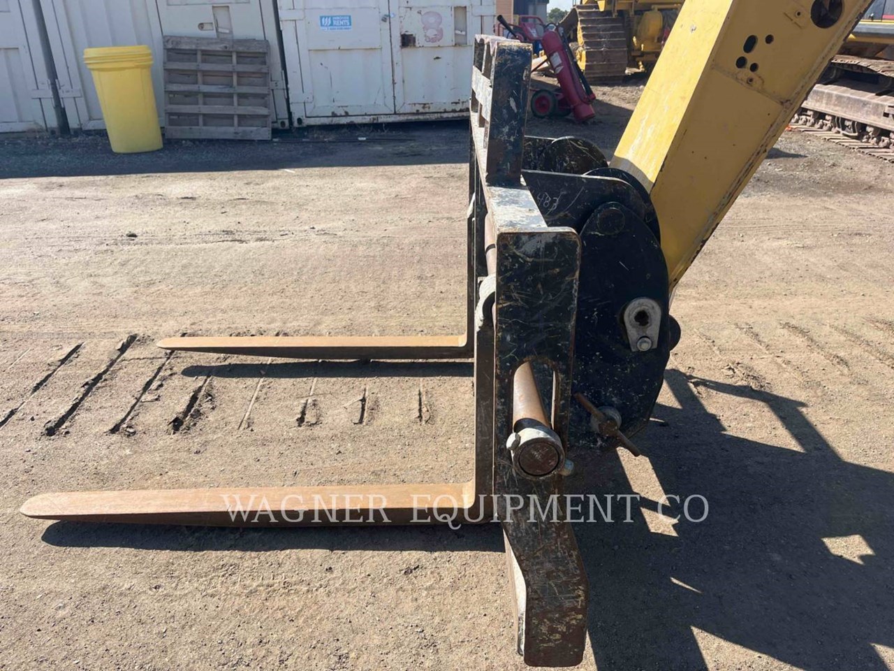 2007 Caterpillar TL943 Image 16