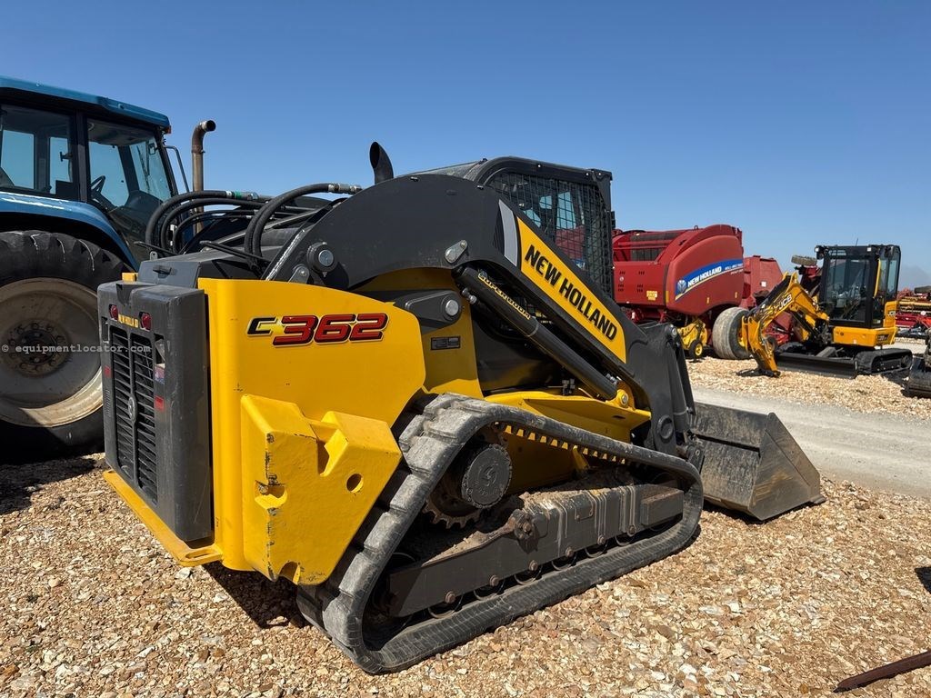 2023 New Holland V362 Image 4