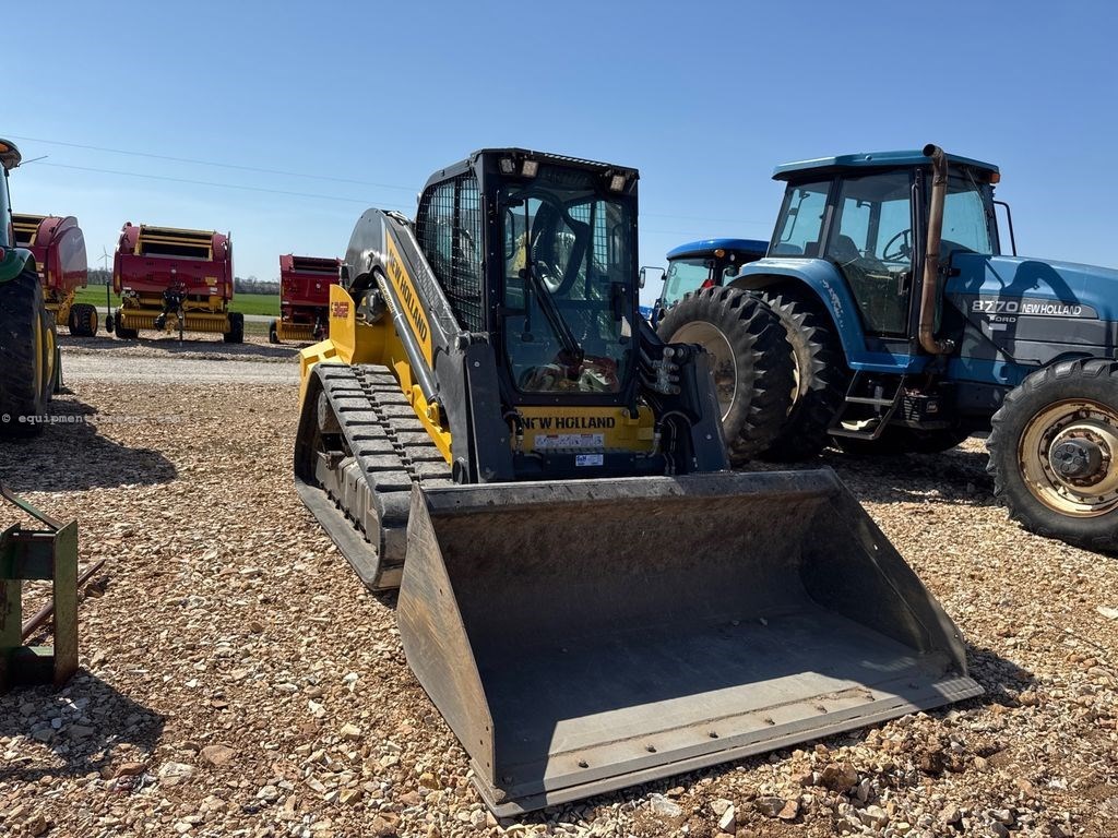 2023 New Holland V362 Image 5