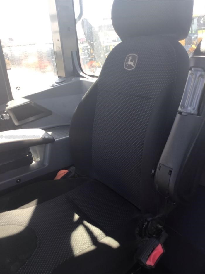 2024 John Deere 544 G Image 10