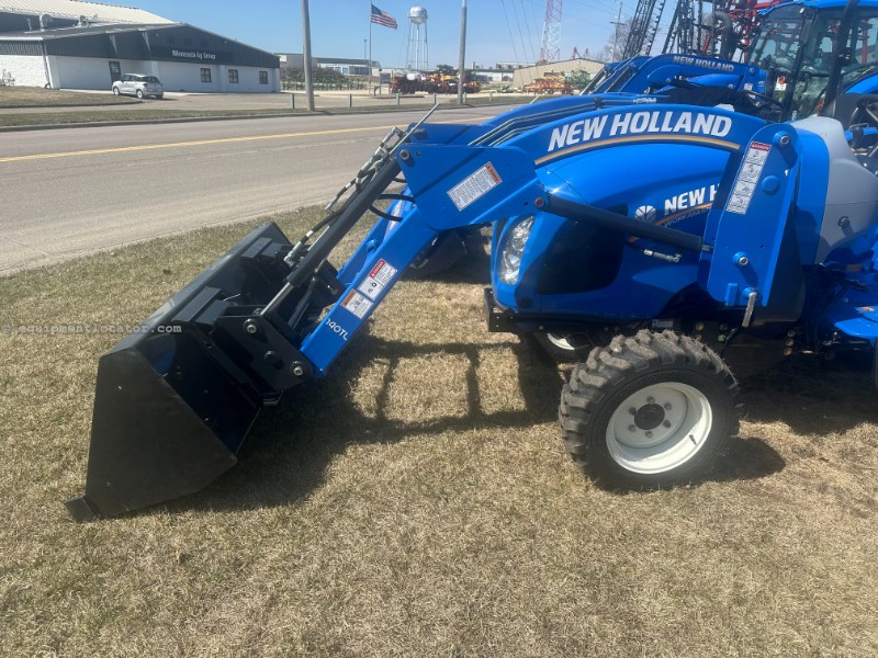 2023 New Holland Workmaster 35 Image 8