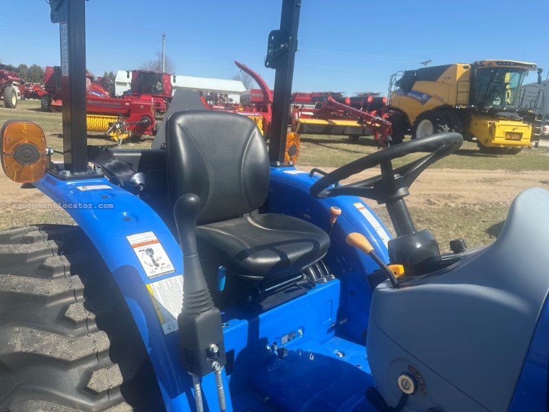 2023 New Holland Workmaster 35 Image 11