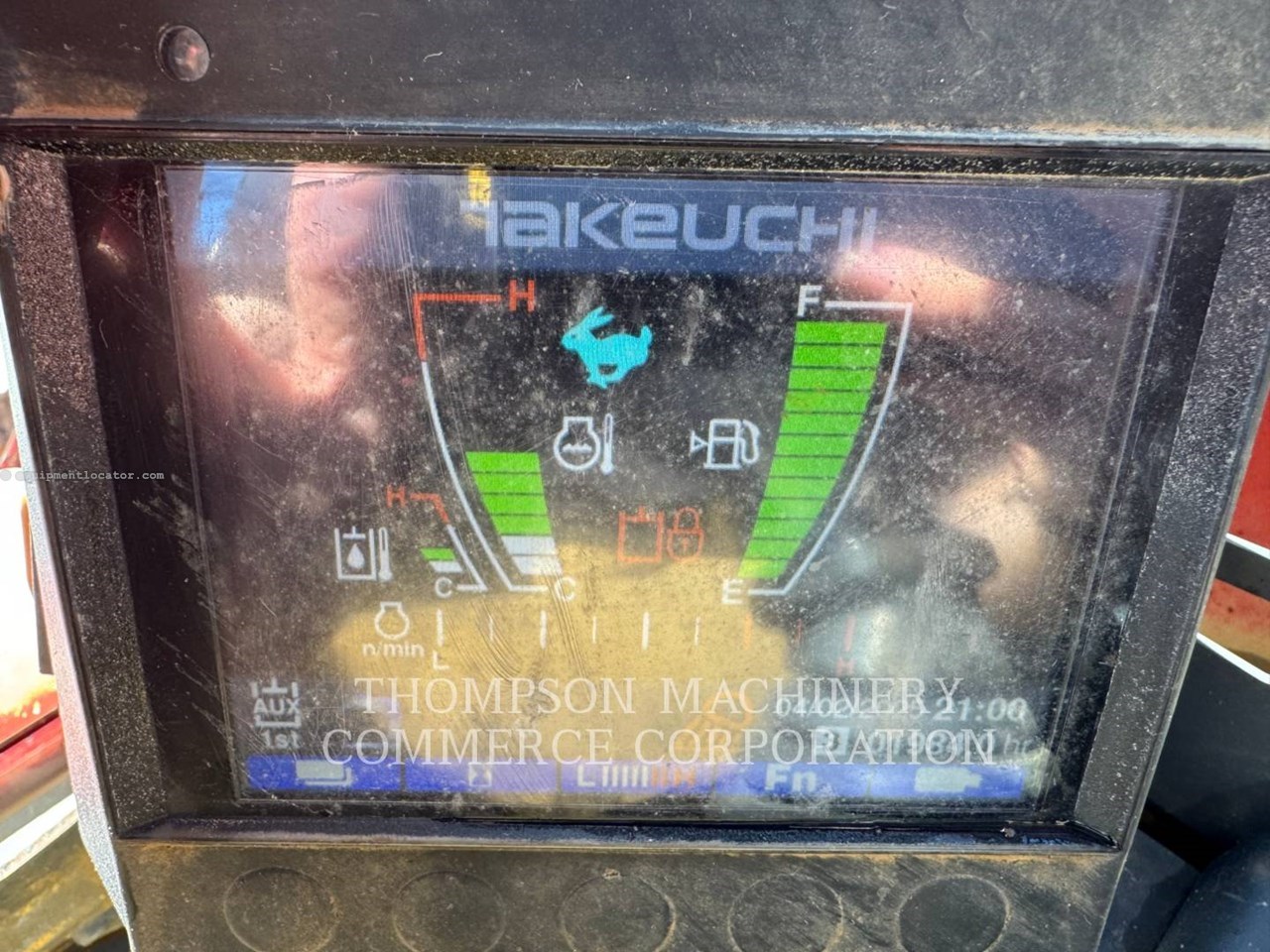2019 Takeuchi TL8R2 Image 10