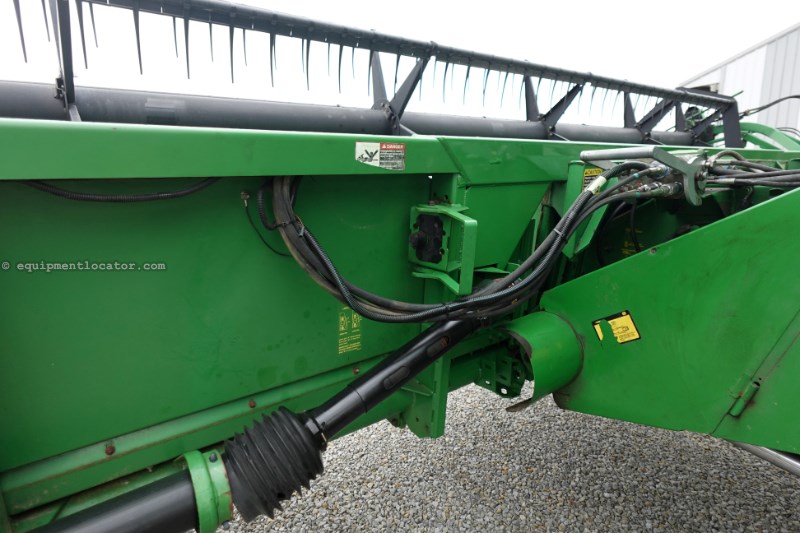 2011 John Deere 622F Image 10