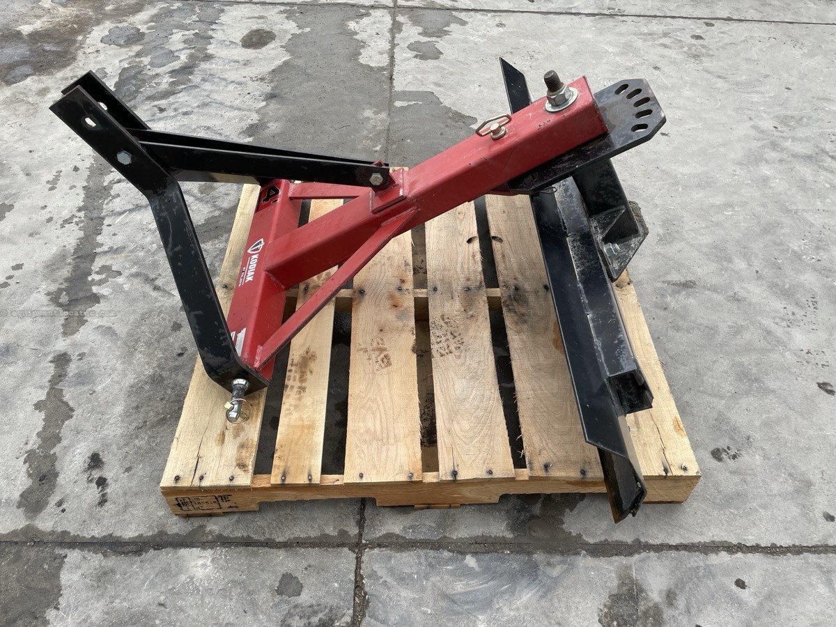 2019 Kodiak 4' Image 3